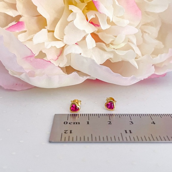 14K Gold heart genuine Ruby earrings - Picture 3 of 4
